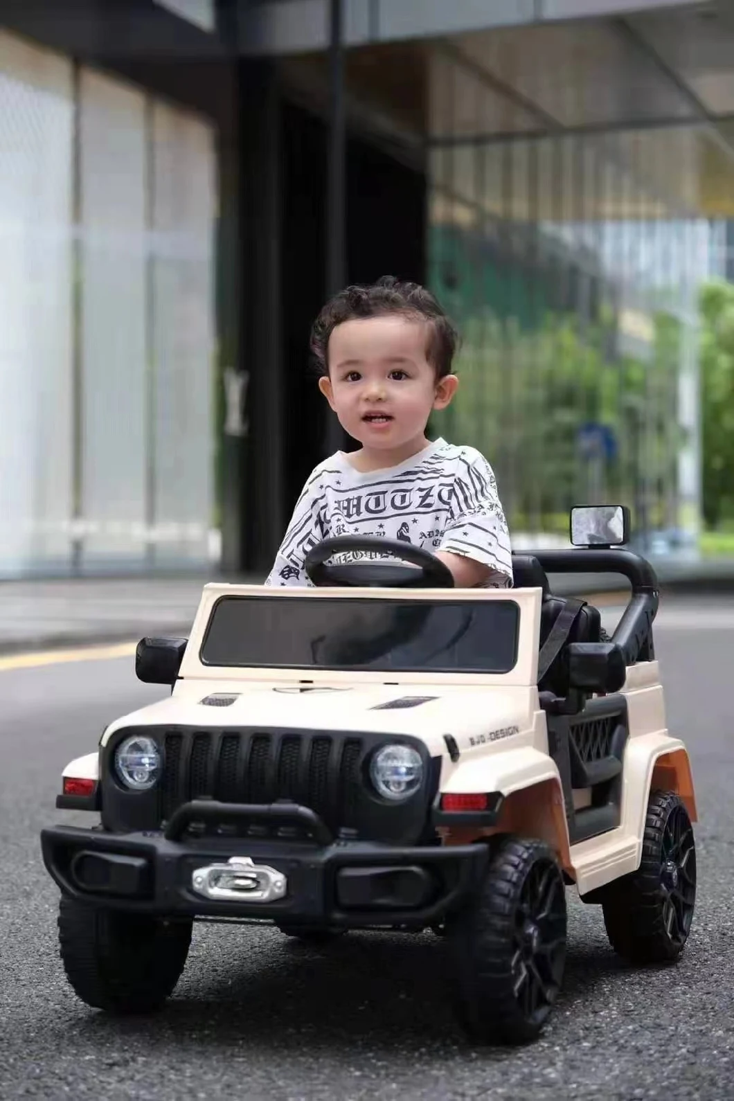 Children′s Electric Four-Wheel off-Road Vehicle Male and Female Baby Toy Car Can Ride with a Remote Control Toy Car